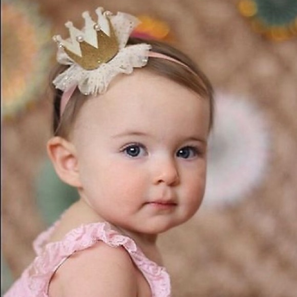 Newborn/Baby Crown Headband Photography Prop - Picture 3 of 3